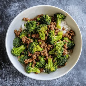 This easy ground beef and broccoli recipe is a perfect weeknight dinner! Packed with protein and fresh flavors, it comes together in just 30 minutes. Enjoy tender beef and crisp broccoli all tossed in a savory sauce that brings everything to life. Save this pin to make a quick and delicious meal that your family will love on busy nights!